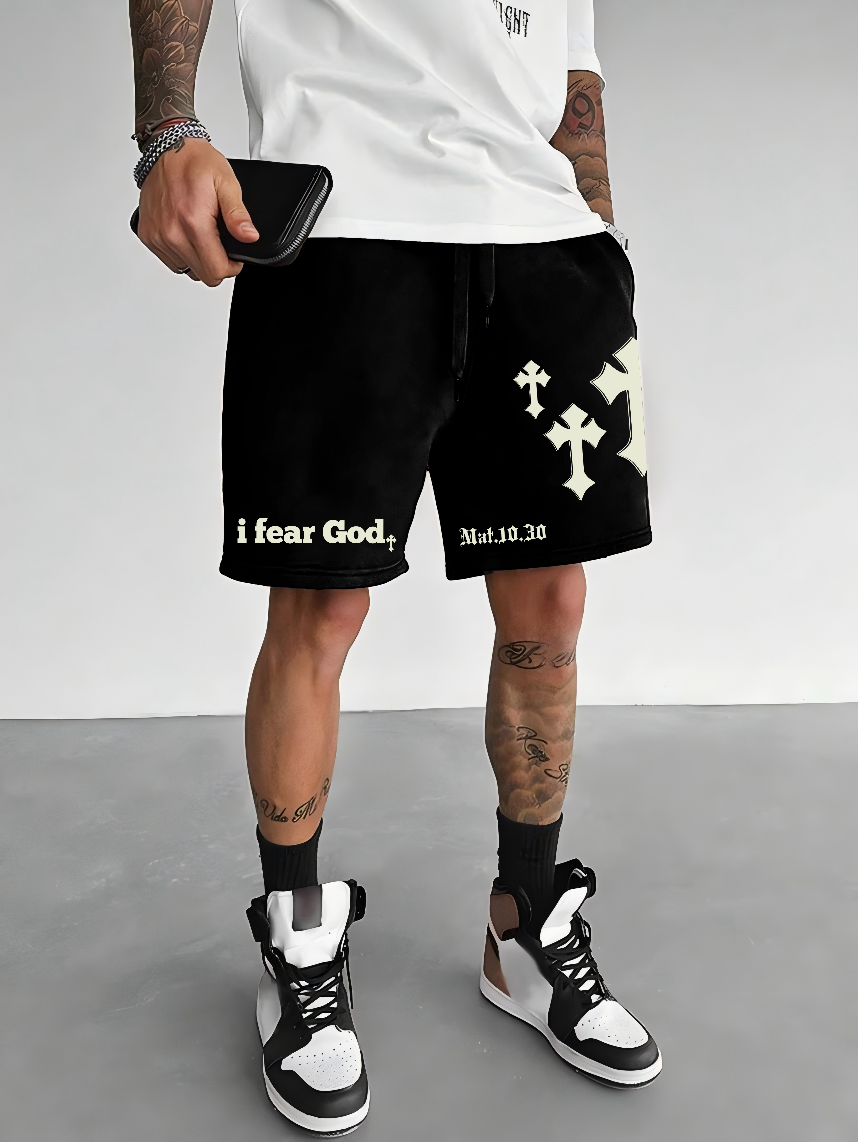 Men's Oversized Christian Goth - Gothic Streetwear Brand 评论和价格